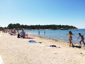 Der Strand in Novalja